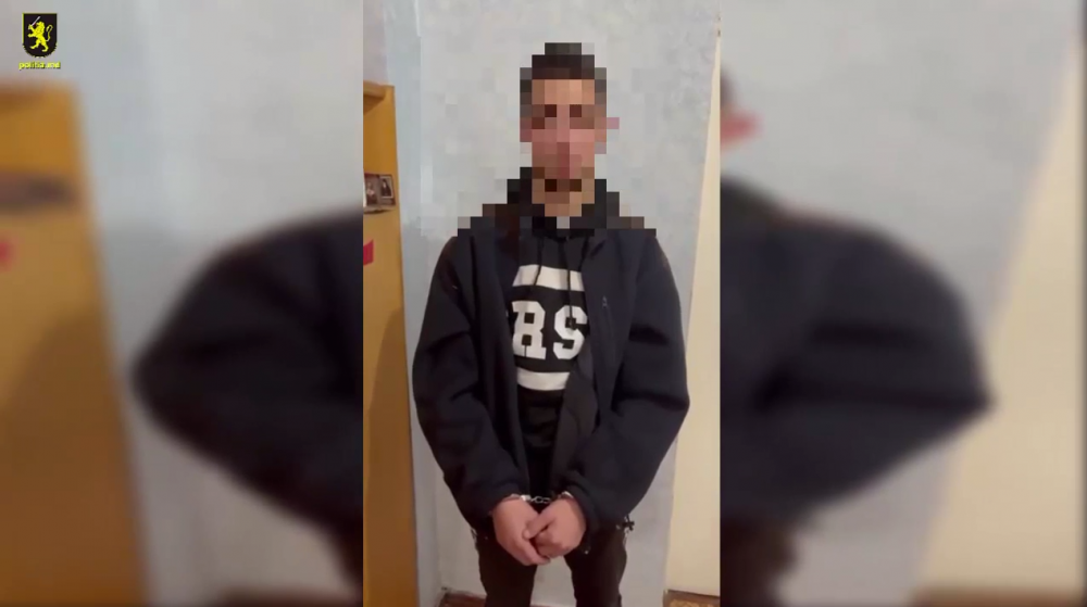 Un copil a pătruns în locuința unui bărbat din Colonița, l-a amenințat cu o foarfecă și i-a sustras banii
